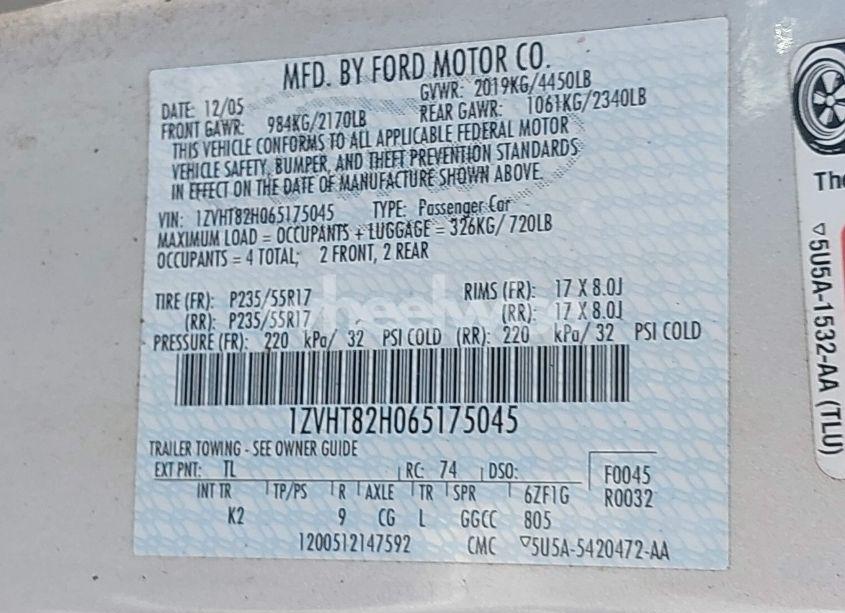 Photo 9 of 2006 Ford Mustang GT (VIN 1ZVHT82H065175045)