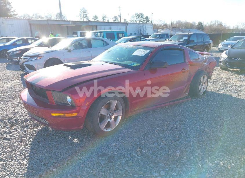 Photo 2 of 2007 Ford Mustang GT DELUXE/GT PREMIUM (VIN 1ZVHT82H075217702)