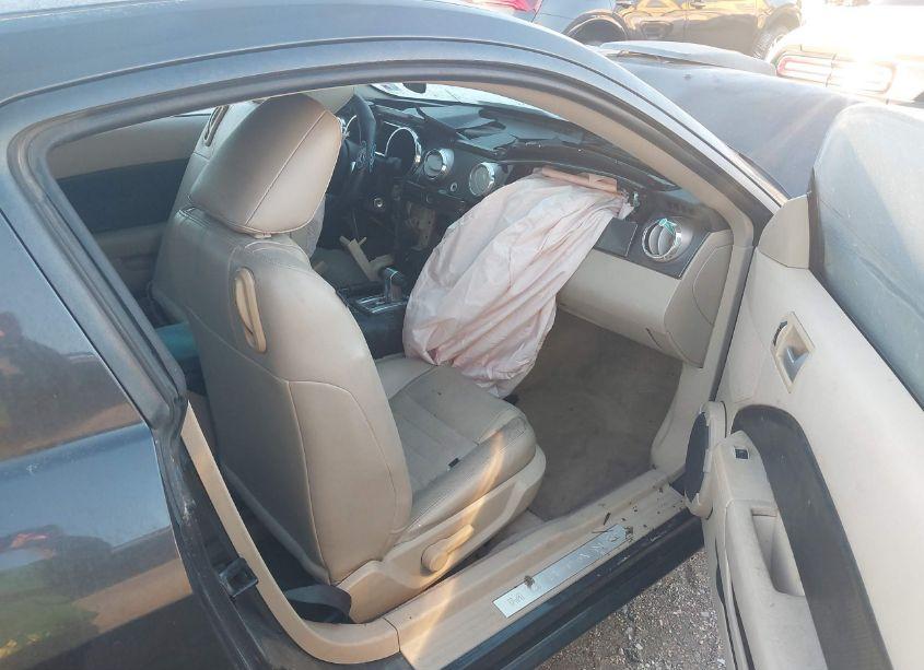 Photo 5 of 2007 Ford Mustang GT DELUXE/GT PREMIUM (VIN 1ZVHT82H075232619)