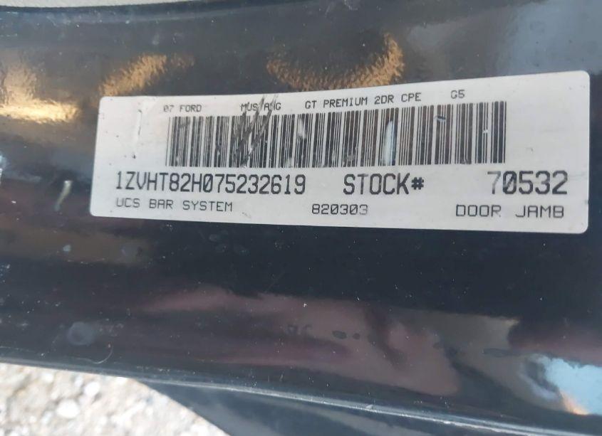 Photo 9 of 2007 Ford Mustang GT DELUXE/GT PREMIUM (VIN 1ZVHT82H075232619)