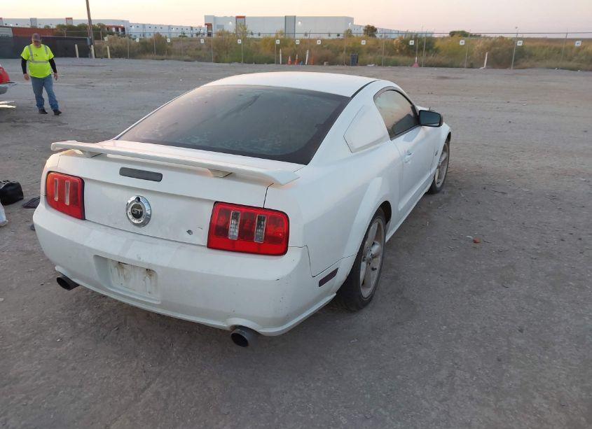 Photo 4 of 2008 Ford Mustang (VIN 1ZVHT82H085156790)