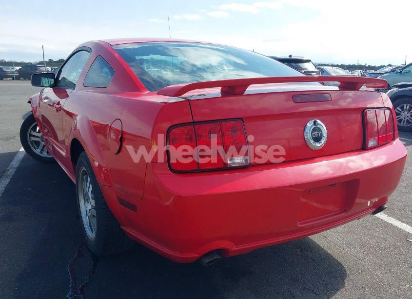 Photo 3 of 2005 Ford Mustang GT DELUXE/GT PREMIUM (VIN 1ZVHT82H155196310)