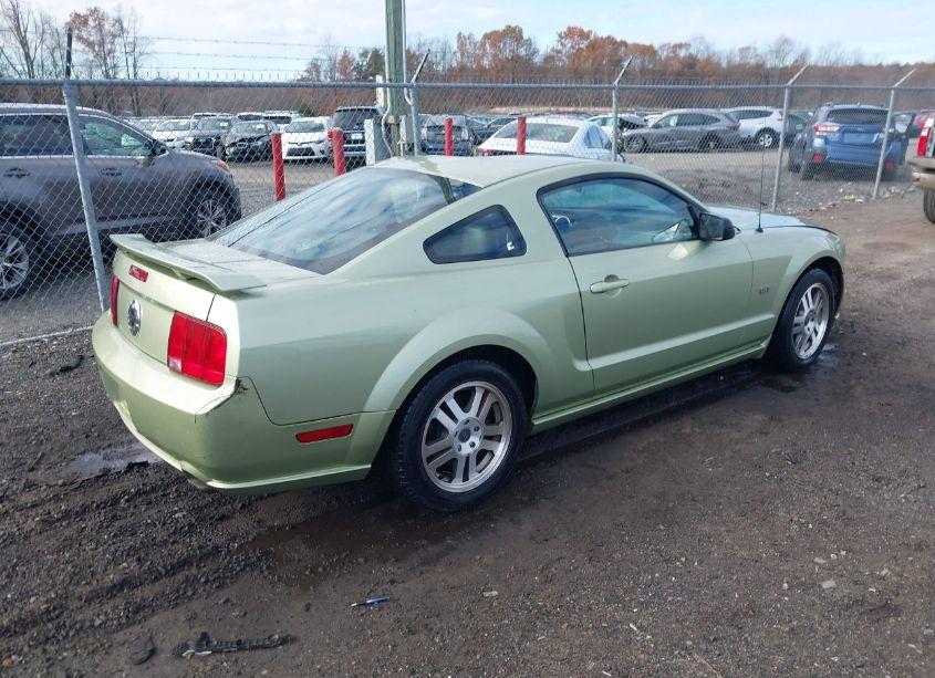 Photo 4 of 2005 Ford Mustang GT DELUXE/GT PREMIUM (VIN 1ZVHT82H155236790)