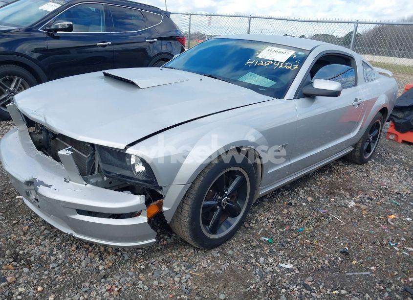Photo 2 of 2006 Ford Mustang GT (VIN 1ZVHT82H165113704)
