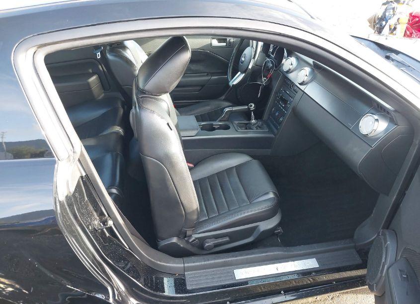 Photo 5 of 2006 Ford Mustang GT (VIN 1ZVHT82H165259410)