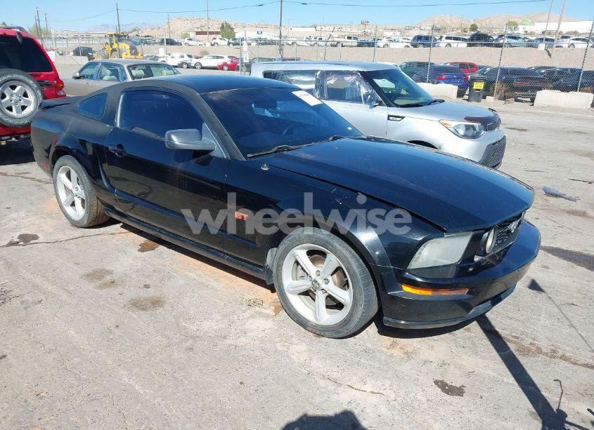 2006 Ford Mustang GT (VIN 1ZVHT82H265136232) main photo