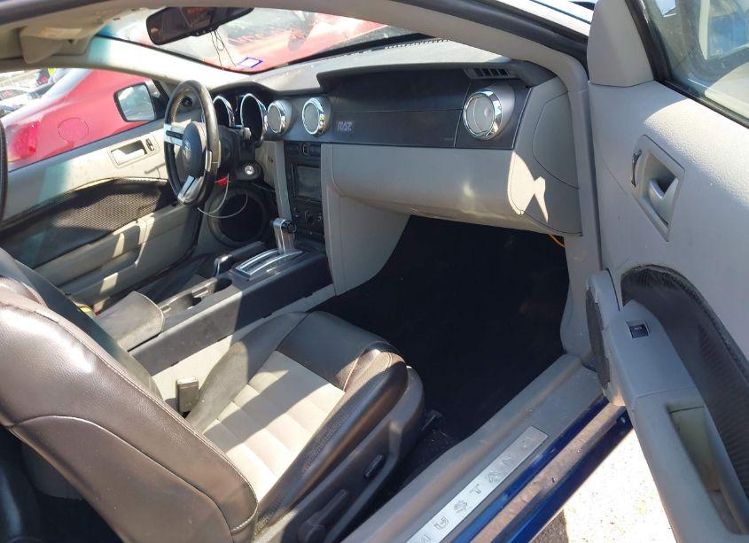 Photo 5 of 2007 Ford Mustang GT DELUXE/GT PREMIUM (VIN 1ZVHT82H275224831)