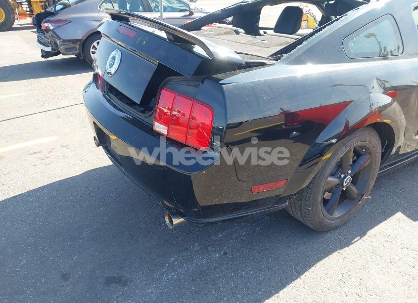 Photo 4 of 2007 Ford Mustang GT DELUXE/GT PREMIUM (VIN 1ZVHT82H275285063)