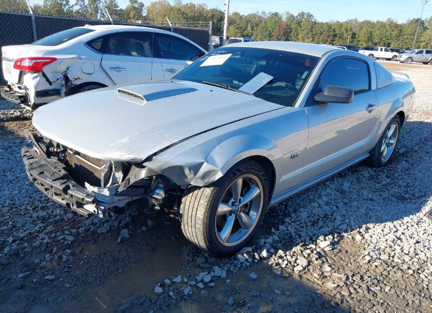 Photo 2 of 2008 Ford Mustang GT DELUXE/GT PREMIUM (VIN 1ZVHT82H385129485)