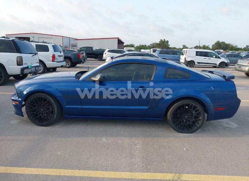 Photo 14 of 2007 Ford Mustang GT DELUXE/GT PREMIUM (VIN 1ZVHT82H575243065)