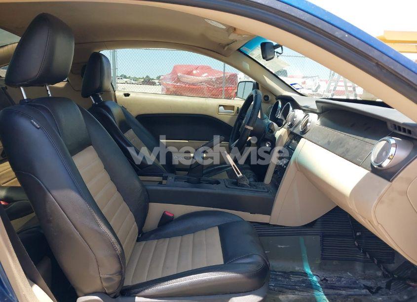 Photo 5 of 2007 Ford Mustang GT DELUXE/GT PREMIUM (VIN 1ZVHT82H575243065)