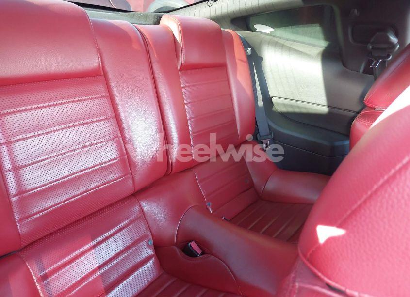 Photo 8 of 2005 Ford Mustang GT DELUXE/GT PREMIUM (VIN 1ZVHT82H655103815)