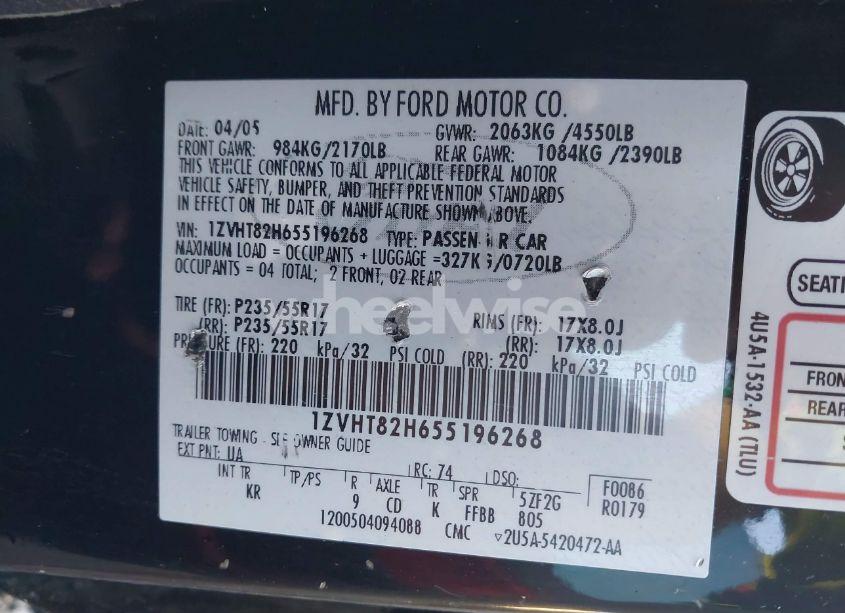 Photo 9 of 2005 Ford Mustang GT DELUXE/GT PREMIUM (VIN 1ZVHT82H655196268)