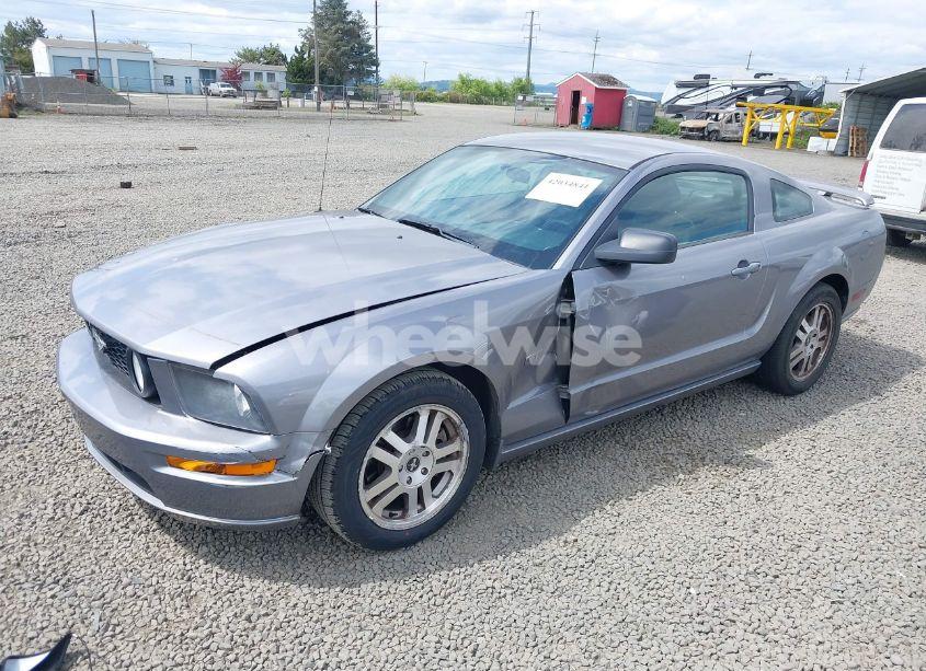 Photo 2 of 2006 Ford Mustang GT (VIN 1ZVHT82H665196353)