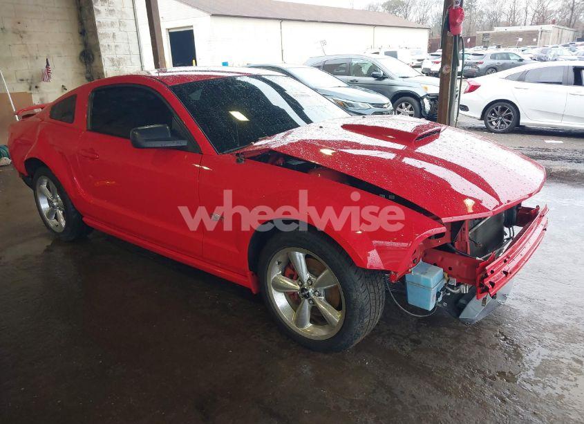 2007 Ford Mustang GT DELUXE/GT PREMIUM (VIN 1ZVHT82H675253801) main photo