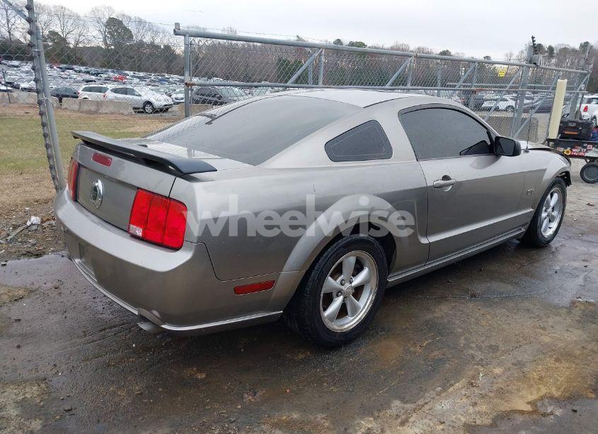Photo 4 of 2008 Ford Mustang GT DELUXE/GT PREMIUM (VIN 1ZVHT82H685182780)