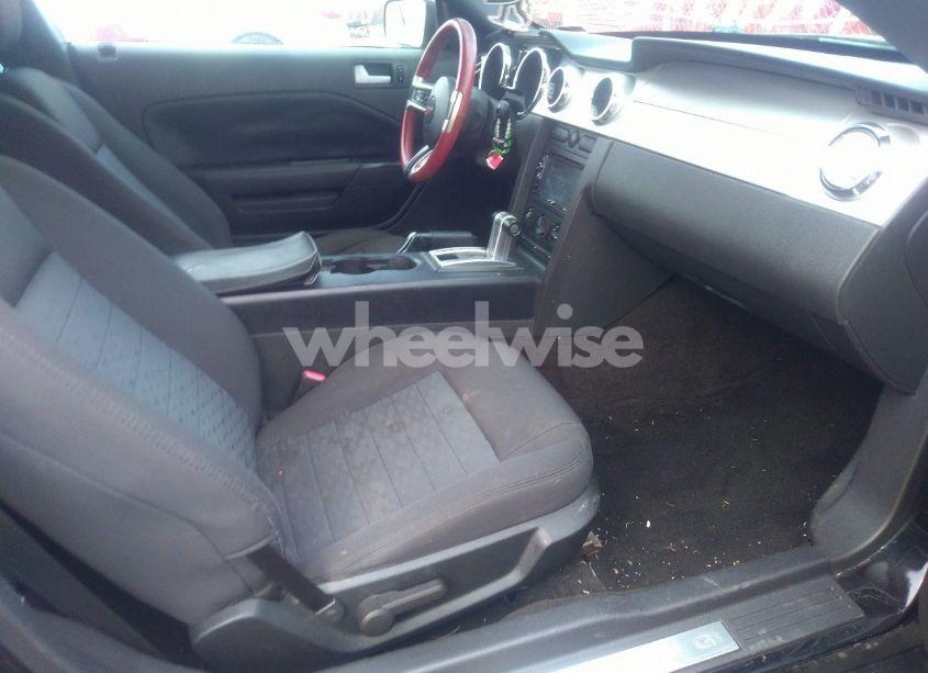 Photo 5 of 2006 Ford Mustang GT (VIN 1ZVHT82H965226638)