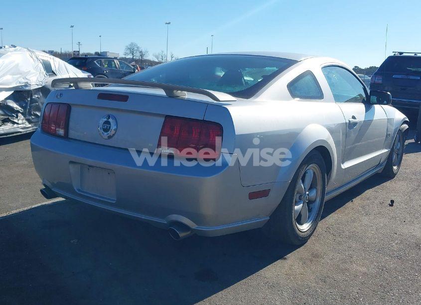 Photo 4 of 2008 Ford Mustang GT DELUXE/GT PREMIUM (VIN 1ZVHT82H985160854)