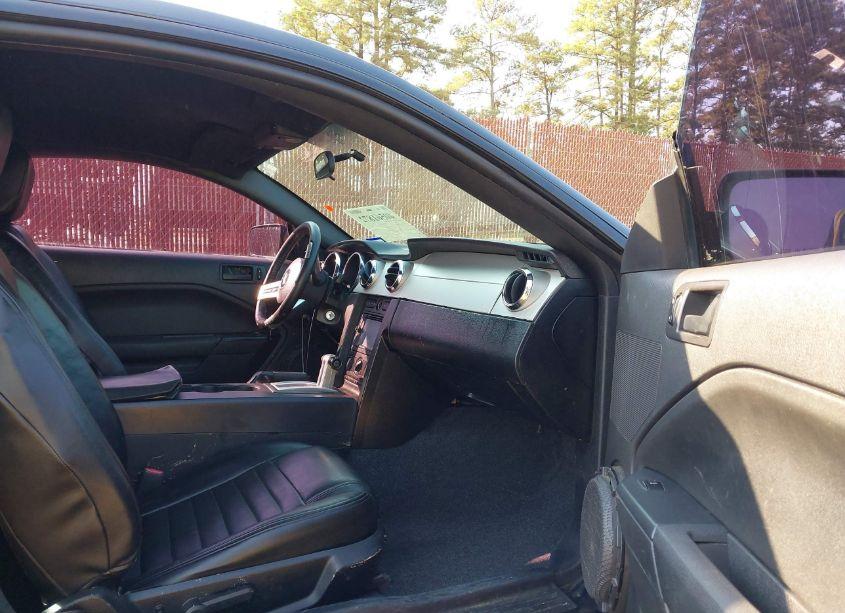 Photo 5 of 2006 Ford Mustang GT (VIN 1ZVHT82HX65244985)