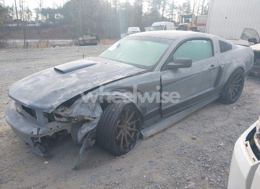 Photo 2 of 2007 Ford Mustang GT DELUXE/GT PREMIUM (VIN 1ZVHT82HX75225077)