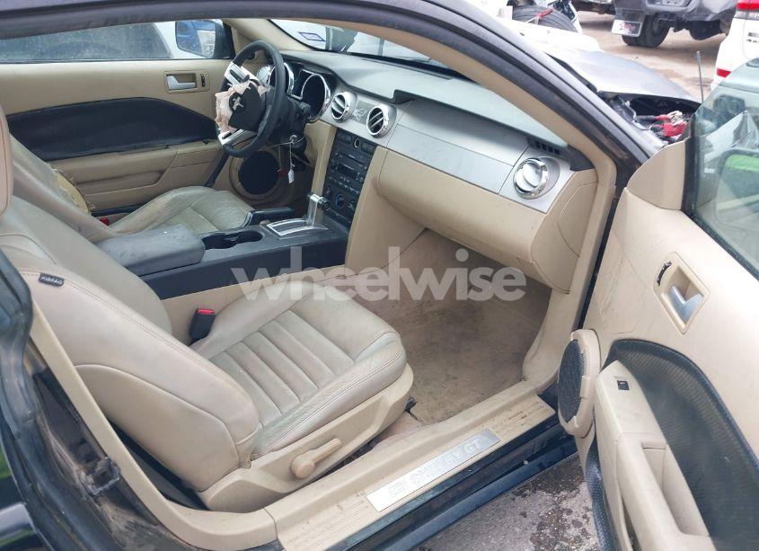 Photo 5 of 2007 Ford Mustang GT DELUXE/GT PREMIUM (VIN 1ZVHT82HX75303146)