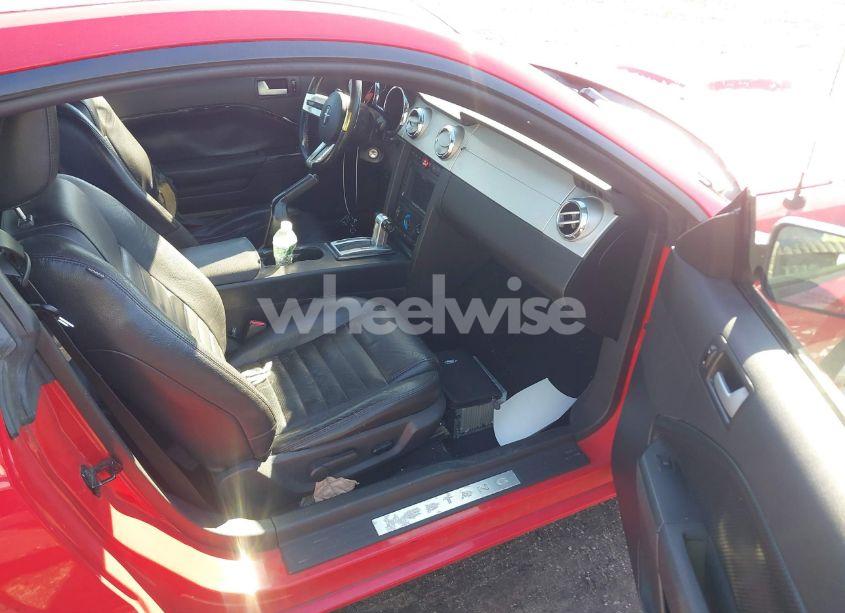 Photo 5 of 2008 Ford Mustang GT DELUXE/GT PREMIUM (VIN 1ZVHT82HX85123943)