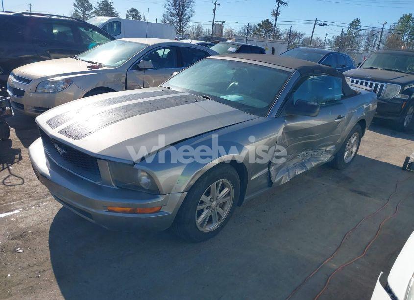 Photo 2 of 2008 Ford Mustang V6 DELUXE/V6 PREMIUM (VIN 1ZVHT84N285204745)