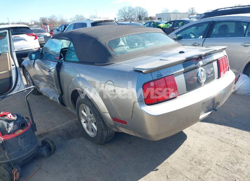 Photo 3 of 2008 Ford Mustang V6 DELUXE/V6 PREMIUM (VIN 1ZVHT84N285204745)