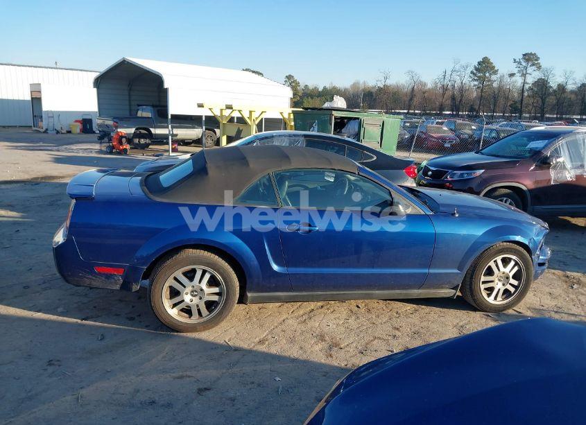 Photo 13 of 2007 Ford Mustang V6 DELUXE/V6 PREMIUM (VIN 1ZVHT84N575210523)