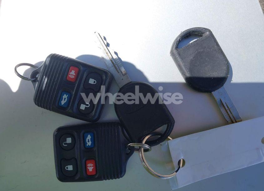 Photo 11 of 2005 Ford Mustang (VIN 1ZVHT84N755243052)