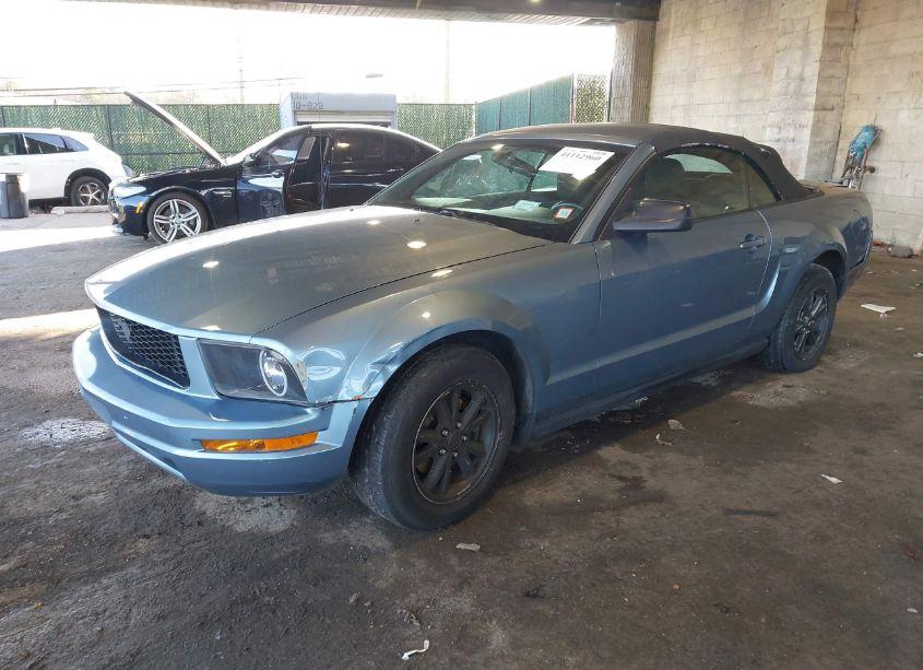Photo 2 of 2007 Ford Mustang (VIN 1ZVHT84NX75355329)