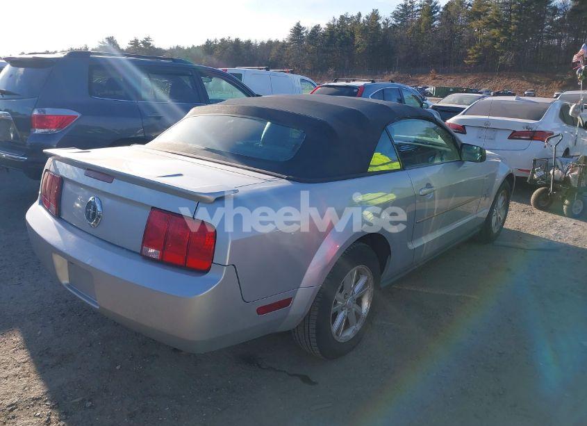 Photo 4 of 2008 Ford Mustang V6 DELUXE/V6 PREMIUM (VIN 1ZVHT84NX85204394)