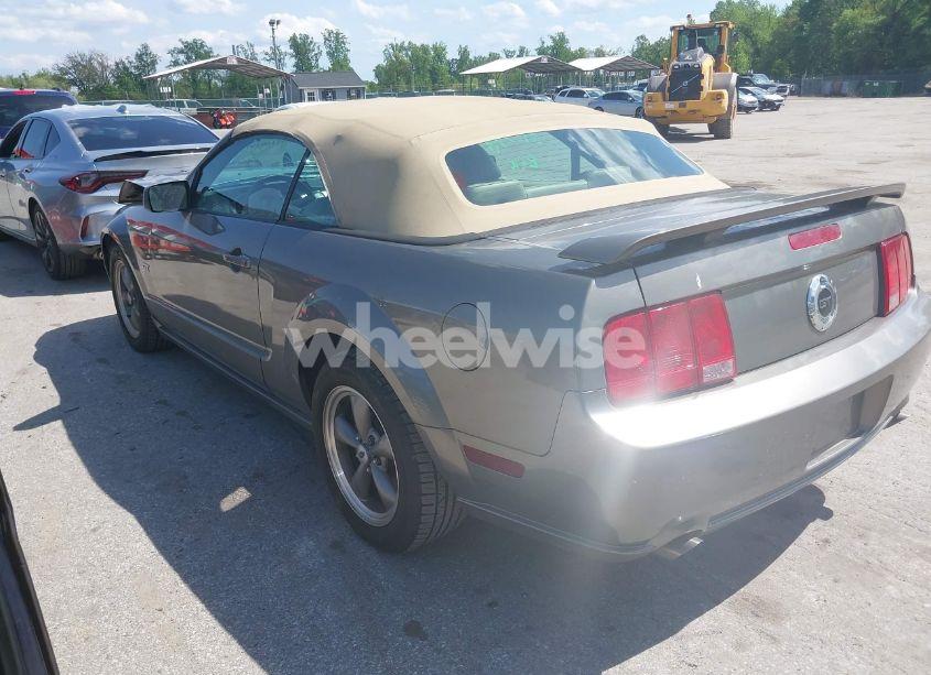 Photo 3 of 2005 Ford Mustang GT (VIN 1ZVHT85H055246075)