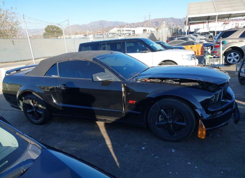 Photo 13 of 2006 Ford Mustang GT (VIN 1ZVHT85H265250372)