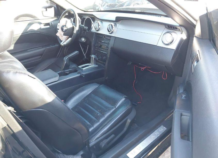 Photo 5 of 2006 Ford Mustang GT (VIN 1ZVHT85H265250372)