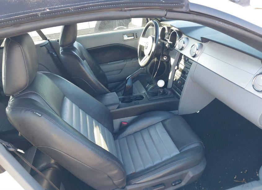 Photo 5 of 2008 Ford Mustang GT PREMIUM (VIN 1ZVHT85H385122712)