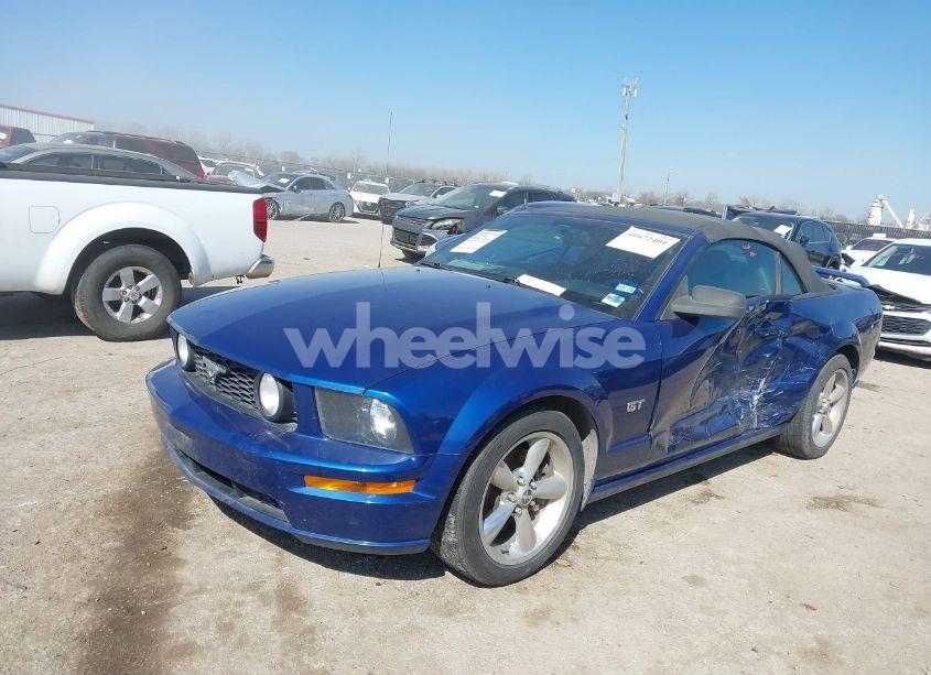 Photo 2 of 2006 Ford Mustang GT (VIN 1ZVHT85H565226972)