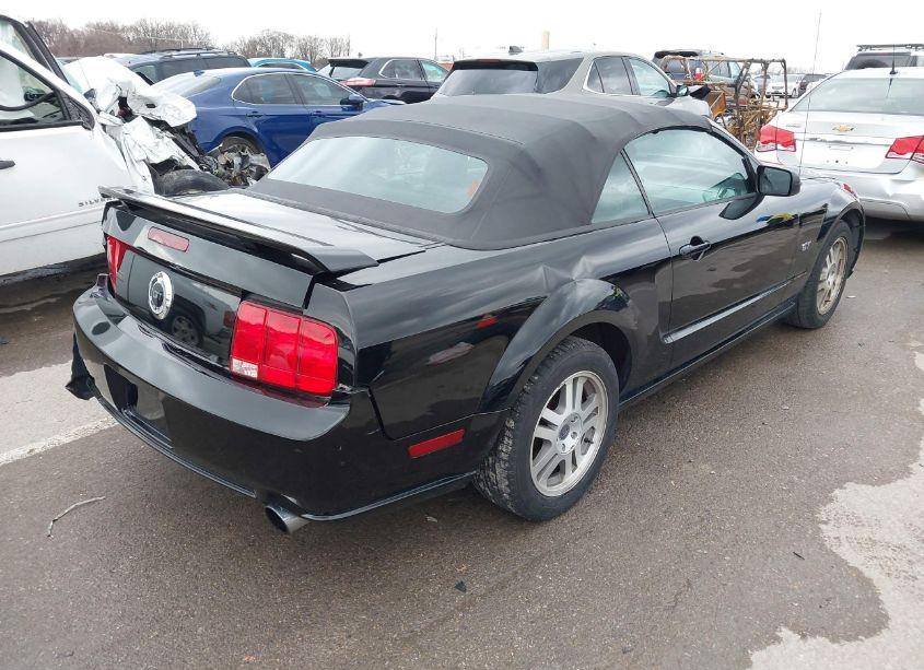 Photo 4 of 2005 Ford Mustang GT (VIN 1ZVHT85H755181547)