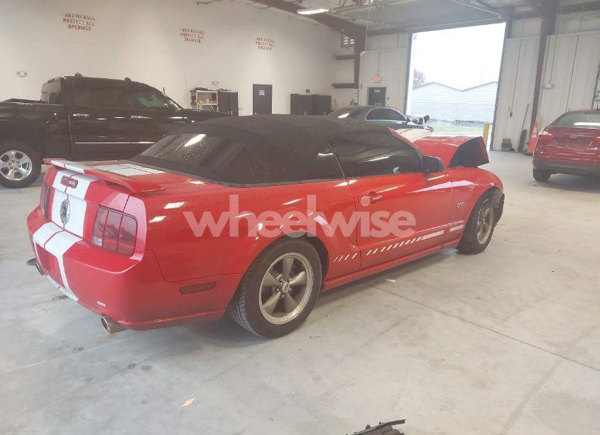 Photo 4 of 2006 Ford Mustang GT (VIN 1ZVHT85H965137826)