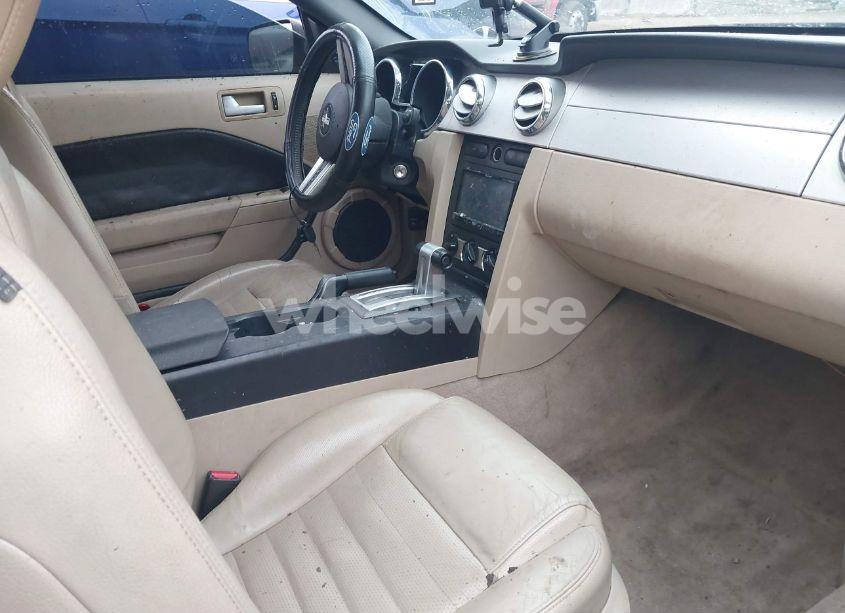 Photo 5 of 2005 Ford Mustang GT (VIN 1ZVHT85HX55196138)