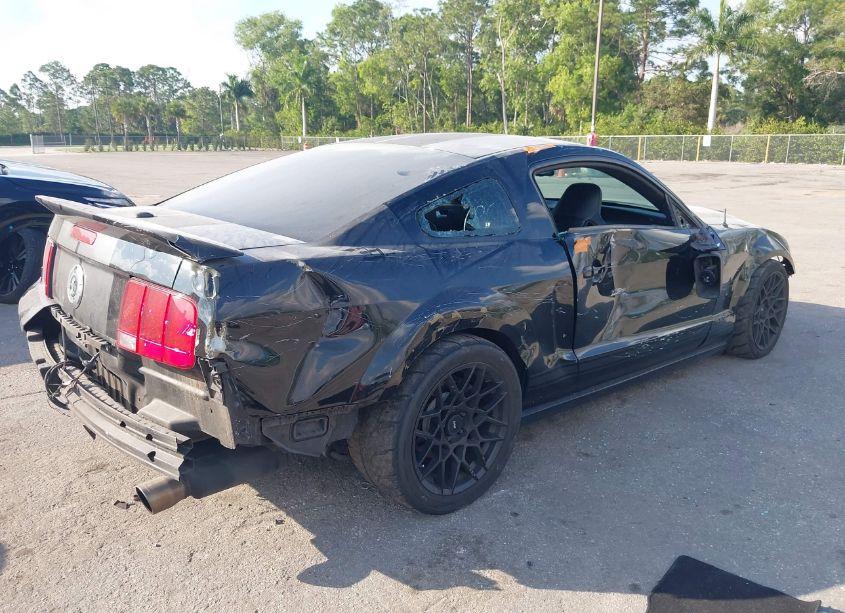 Photo 4 of 2008 Ford Shelby GT500 (VIN 1ZVHT88S085197231)
