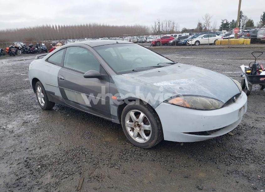 2002 Mercury Cougar V6 (VIN 1ZWFT61L025601517) main photo