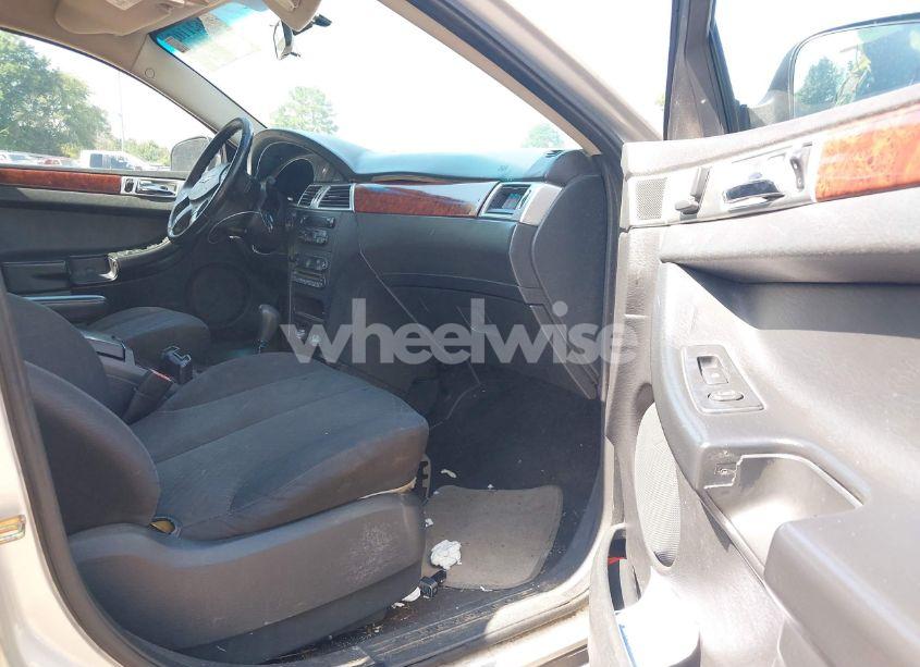 Photo 5 of 2006 Chrysler Pacifica TOURING (VIN 2A4GM68466R841052)