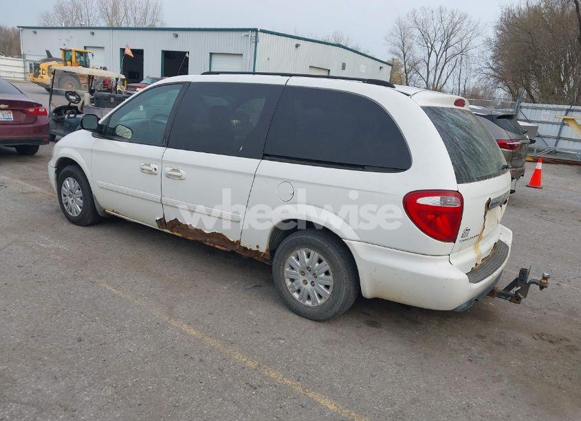 Photo 3 of 2006 Chrysler Town & COUNTRY LX (VIN 2A4GP44R06R897517)