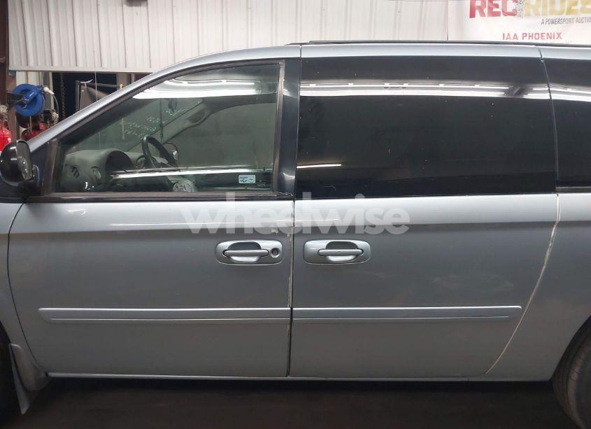Photo 15 of 2006 Chrysler Town & COUNTRY LX (VIN 2A4GP44R36R629139)