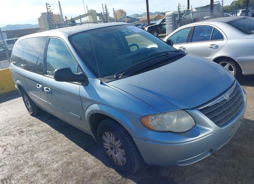 2006 Chrysler Town & COUNTRY LX (VIN 2A4GP44R46R730996) main photo