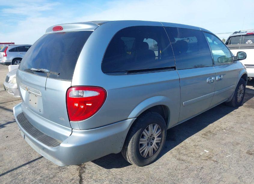 Photo 4 of 2006 Chrysler Town & COUNTRY LX (VIN 2A4GP44R46R730996)