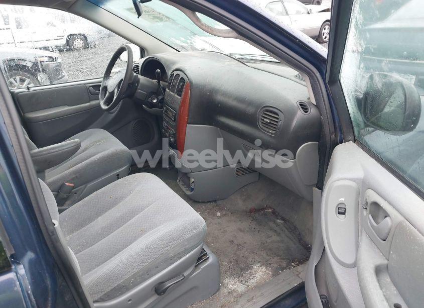 Photo 5 of 2006 Chrysler Town & COUNTRY LX (VIN 2A4GP44R46R800898)