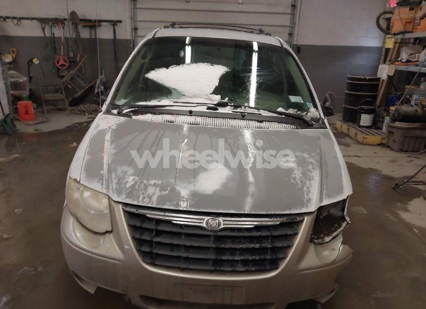 Photo 13 of 2006 Chrysler Town & COUNTRY LX (VIN 2A4GP44R76R622968)