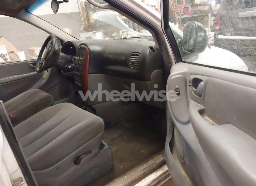 Photo 5 of 2006 Chrysler Town & COUNTRY LX (VIN 2A4GP44R76R622968)